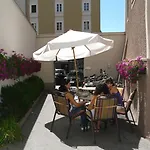 Hotel Schwarzes Roessl