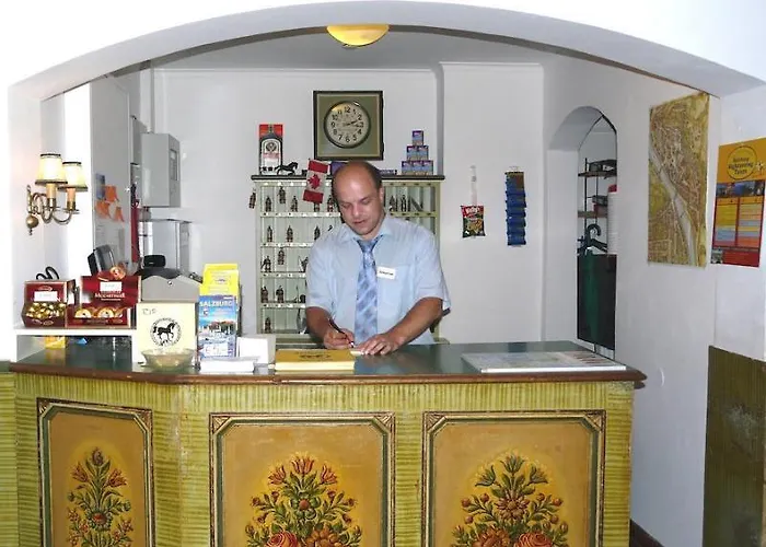 Schwarzes Roessl ホテル *