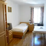 Schwarzes Roessl Hotel