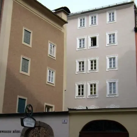 Schwarzes Roessl Hotel